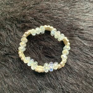Clear beaded bracelet